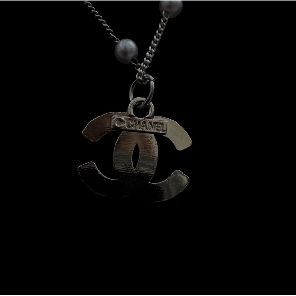 CHANEL PEARL SILVER NECKLACE - Picture 3 of 4